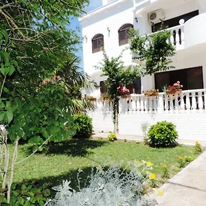 https://apartment-stipe-bibinje.hotelinzadar.com